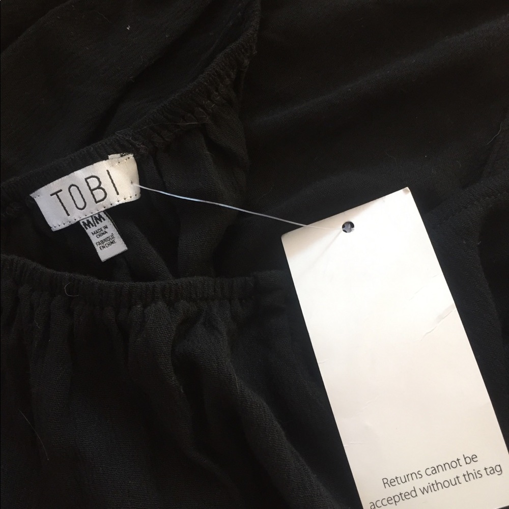 Tobi Halter Top - Picture 2 of 3